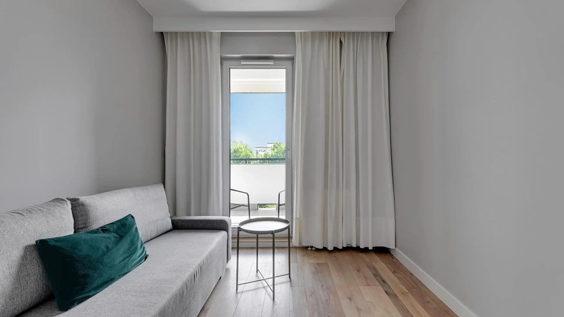 Obroncow Wybrzeza By Downtown Apartments Gdansk