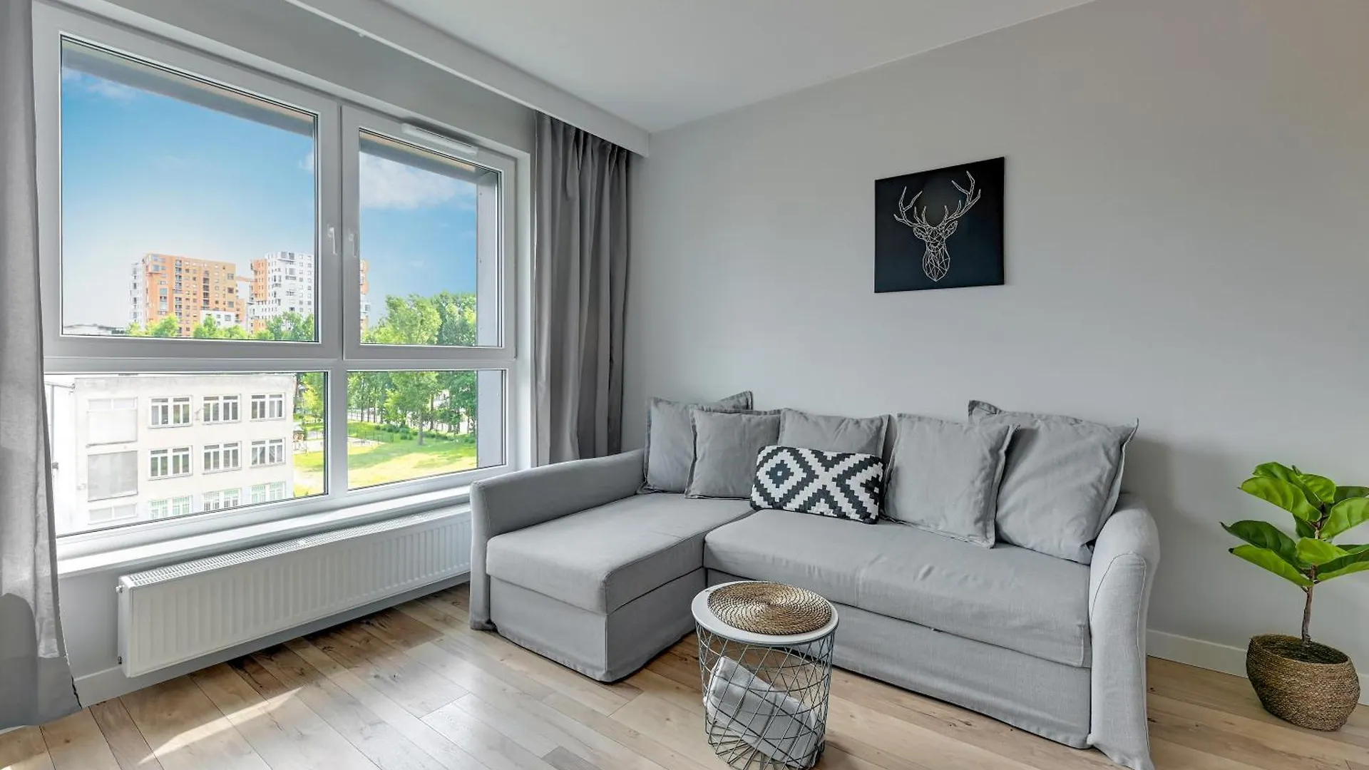 Obroncow Wybrzeza By Downtown Apartments Gdansk